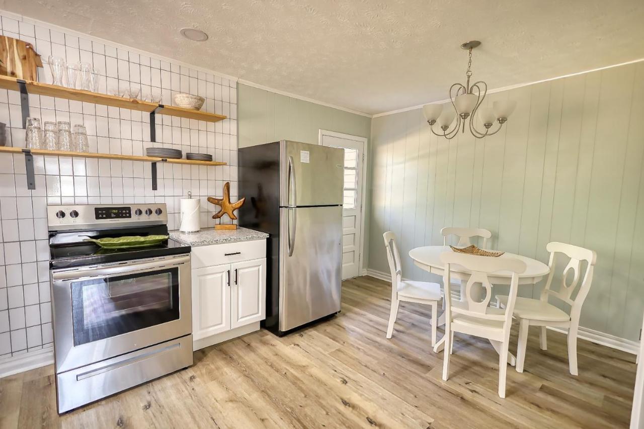 Coastal Cottage 1/2 Mile From Covington Square Exteriör bild